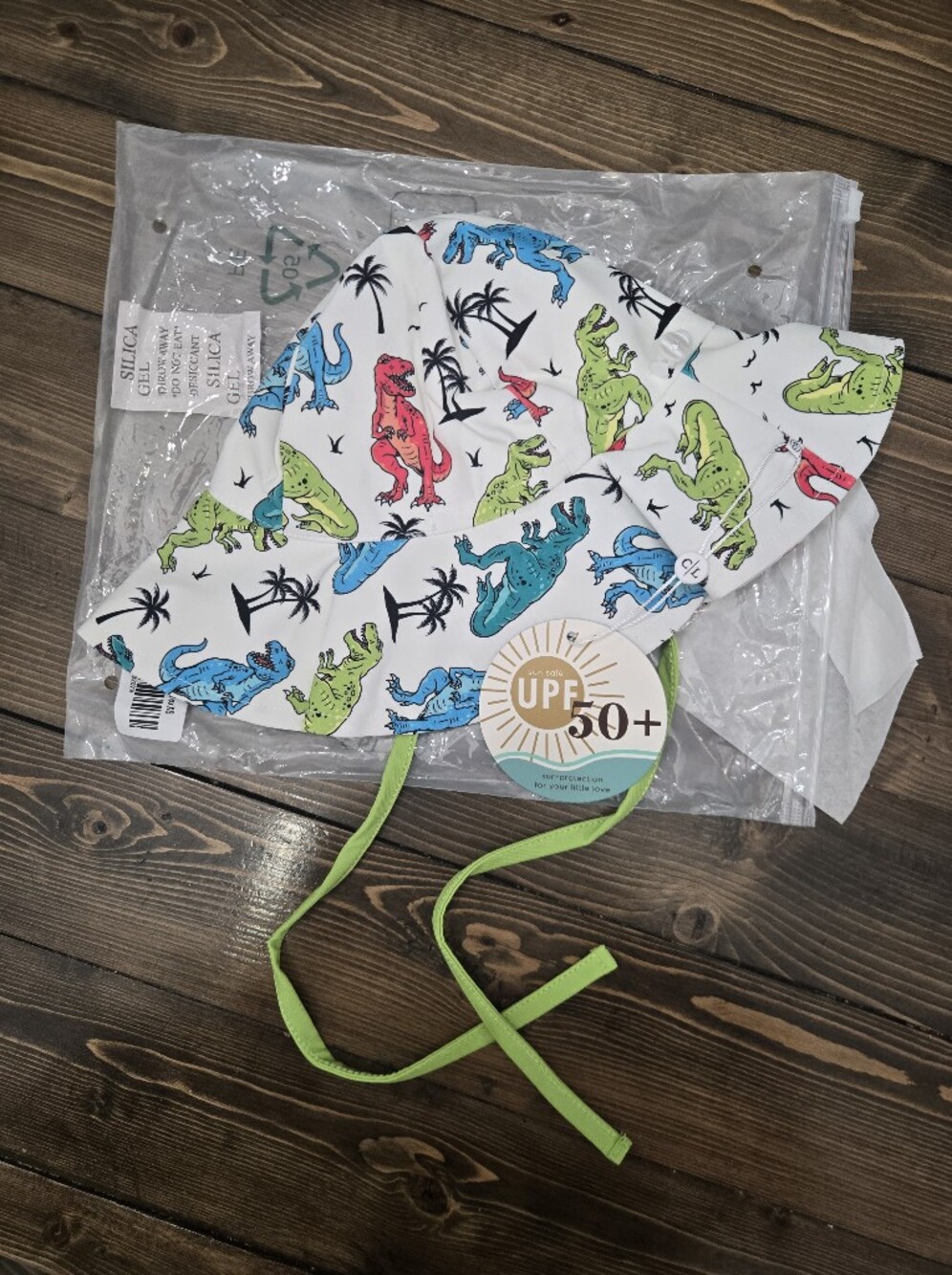 Kids Caden Lane White Dino Sun Hat with Blue, Green & Red Dinosaurs Size Xs